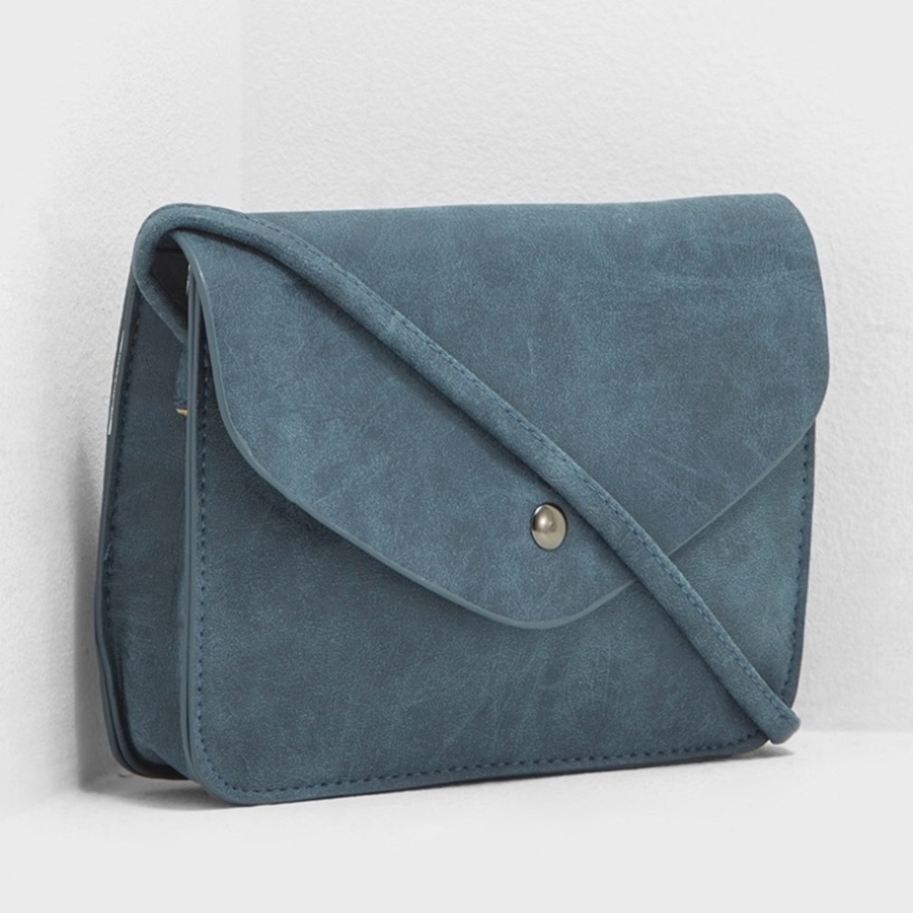 Cotton On Elaine Envelope Cross Body Bag - Picture 2 of 7